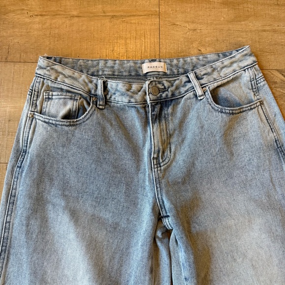 Pacsun Casey Light Wash Low Rise Baggy Distressed Jeans Women's Size 29 - Picture 9 of 11